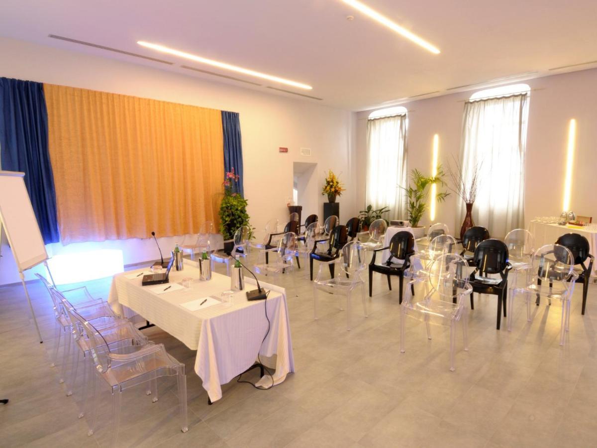Montaldo Castle & Resort Montaldo Torinese エクステリア 写真