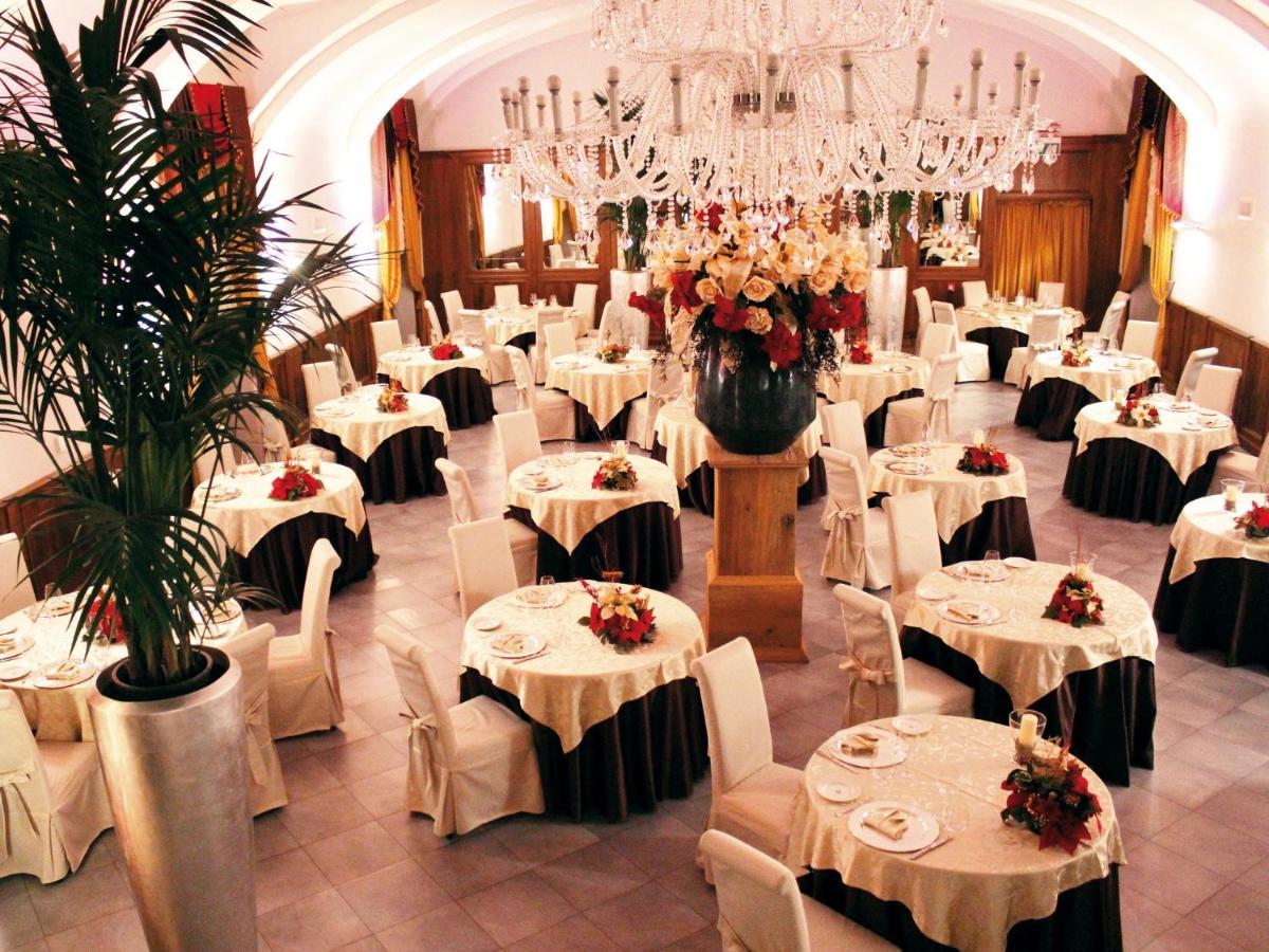 Montaldo Castle & Resort Montaldo Torinese エクステリア 写真