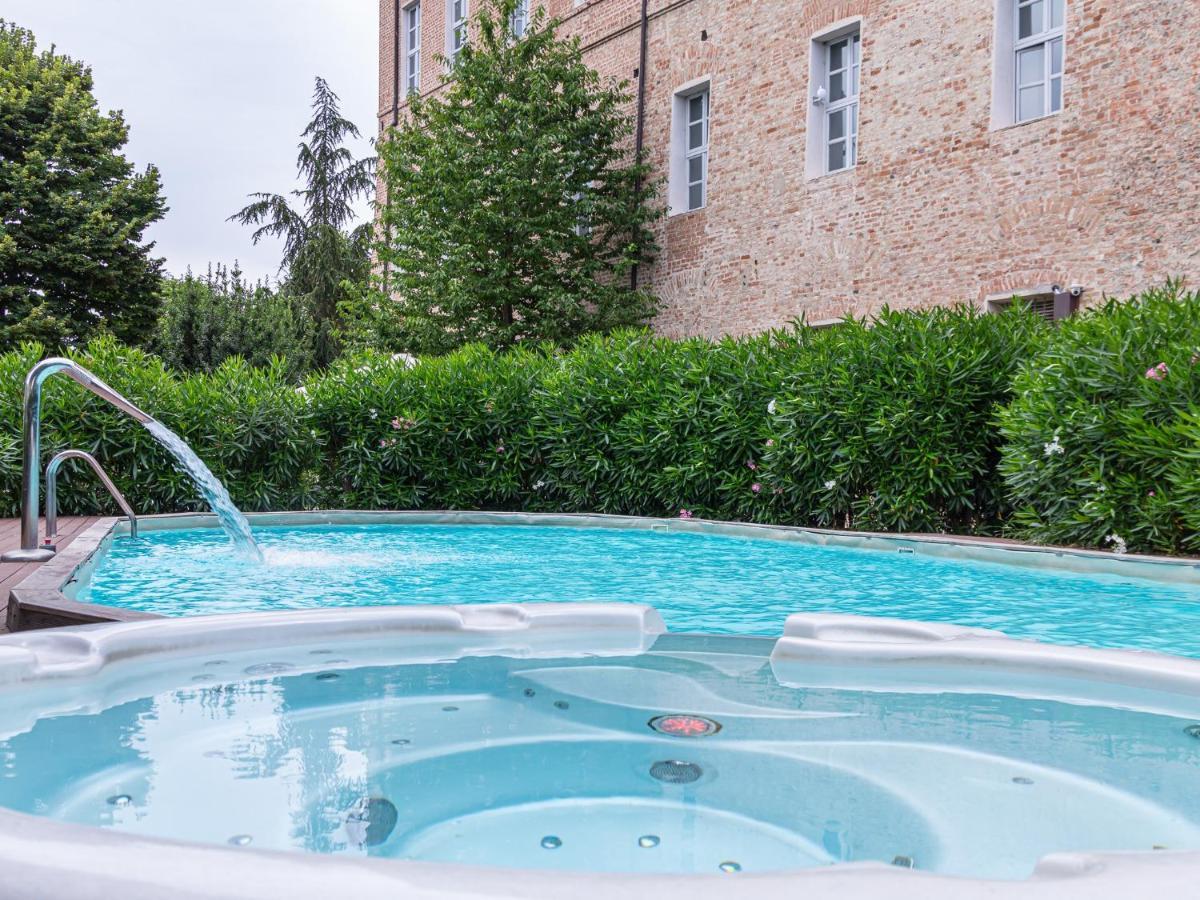 Montaldo Castle & Resort Montaldo Torinese エクステリア 写真